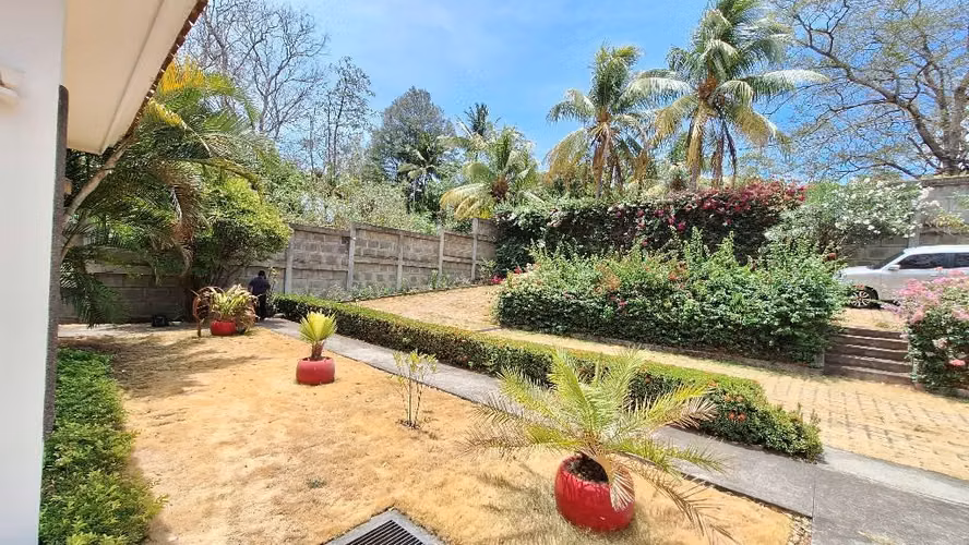 Vendo casa en carretera Sur