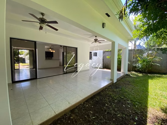 AG-Casa en renta en Santo Domingo - Imagen 5