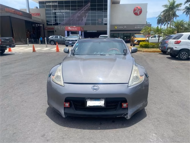NISSAN 370 Z 2011
