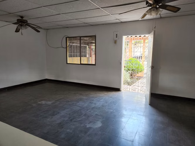Se vende Casa en Sector Larreynaga