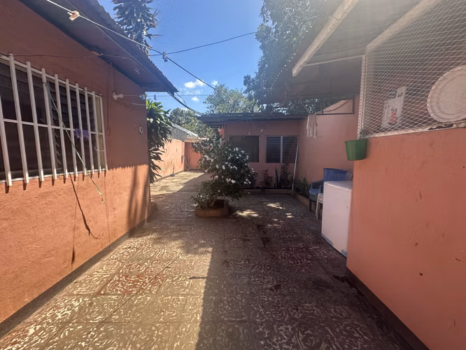 Se vende Casa en Sector Larreynaga