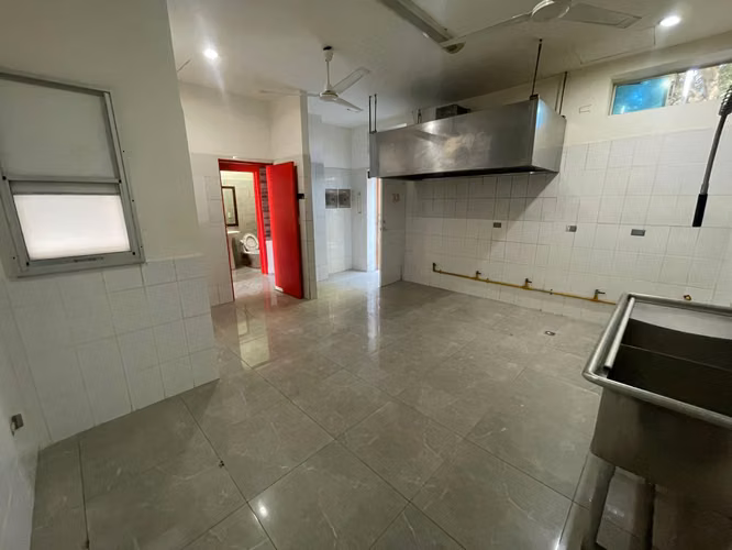 OPORTUNIDAD COMERCIAL EN OFICENTRO METROPOLITANO Carretera a Masaya