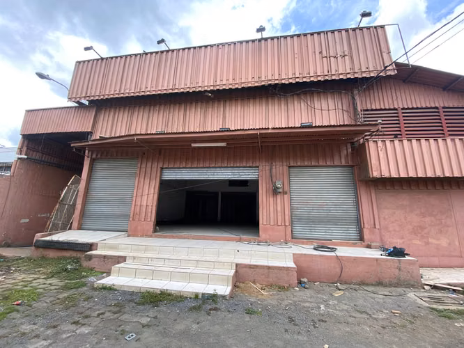 EJ-Rento winery in Carretera Norte km 4