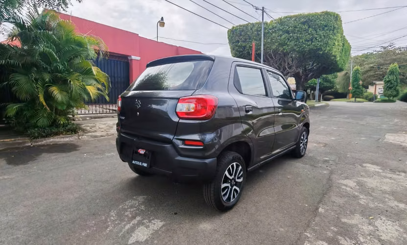 SUZUKI SPRESSO AUTOMATICO AÑO 2025