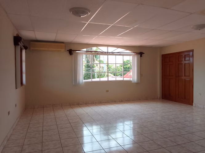 Venta de Casa en Carretera a Masaya