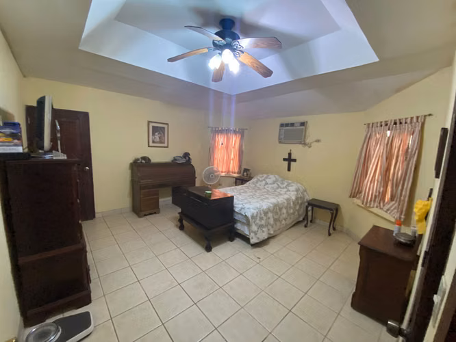 Venta de casa  en Carretera Vieja a León