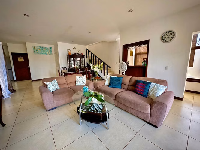 Venta de Casa en Las Colinas