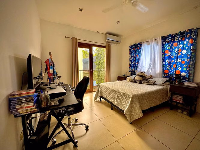 Venta de Casa en Las Colinas