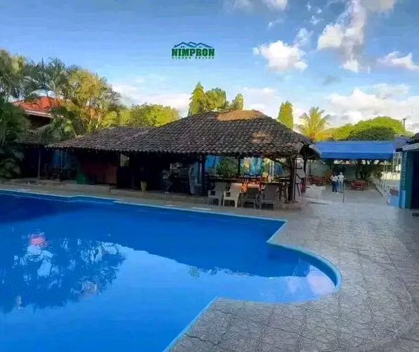 Se vende centro recreativo la concha a  puerta cerrada
