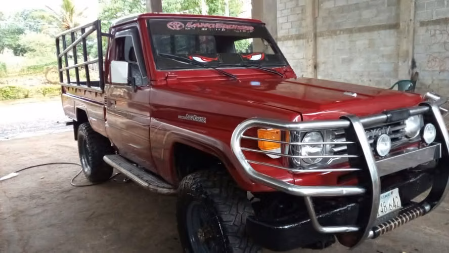 TOYOTA LAN CRUZER
