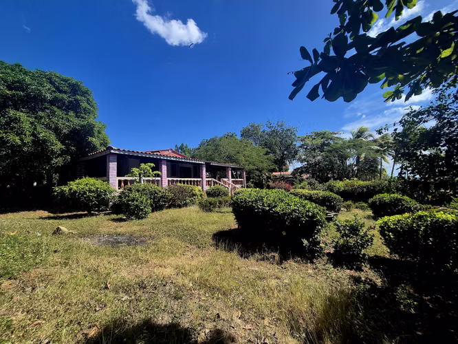 Houston for sale in Pochomil!!