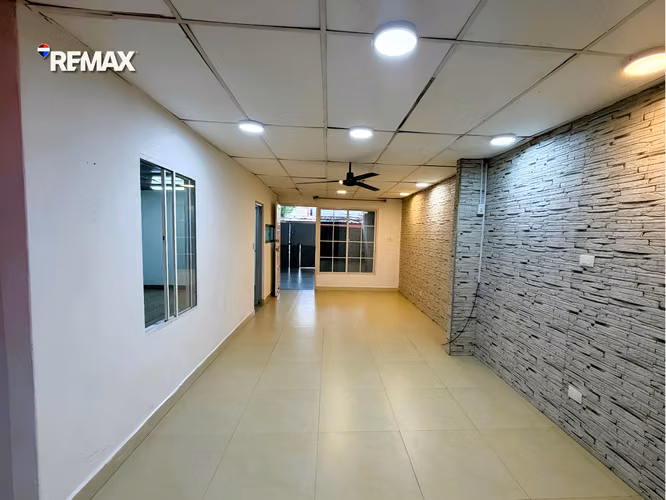 Propiedad Comercial Remodelada en Bello Horizonte