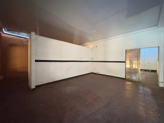 Venta de excelente local comercial cerca de Multicentro Las Américas - Imagen 7