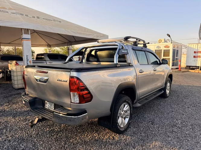 Toyota Hilux SR año 2021