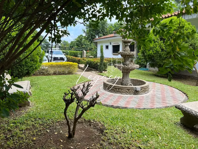 AG-Venta de casa Estilo Colonial - Imagen 5