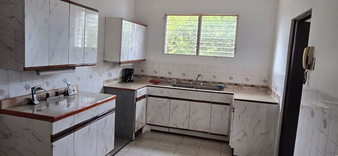 Hermosa Propiedad en Venta en Carretera Sur