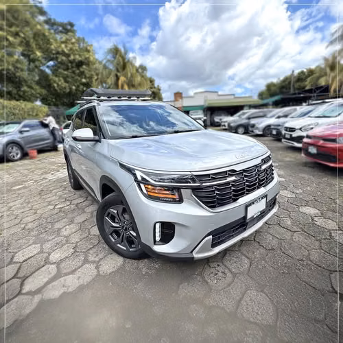 KIA SELTOS AUTOMATICA AÑO 2024 UNICO DUEÑO
