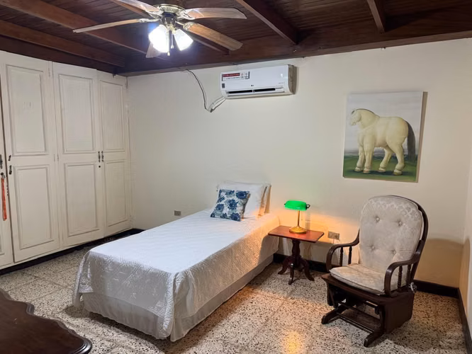 NO-Vendo casa en Santo Domingo