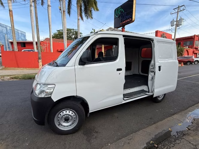 Toyota Lite ace 2023 nitido