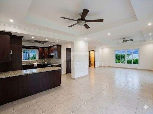 Hermosa Casa en alquiler, Managua - Imagen 10