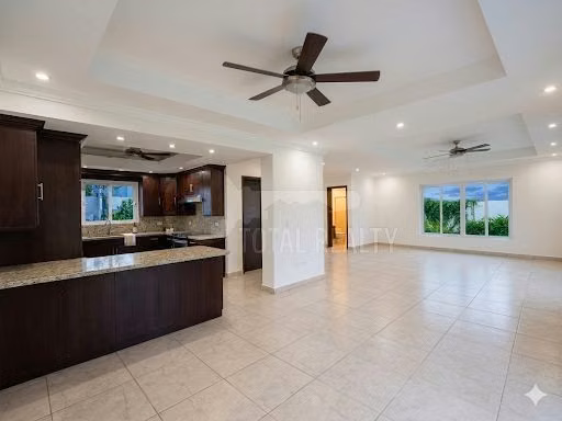 Hermosa Casa en alquiler, Managua