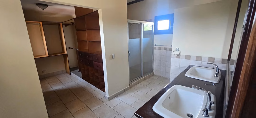 Casa en venta o alquiler en Santo Domingo