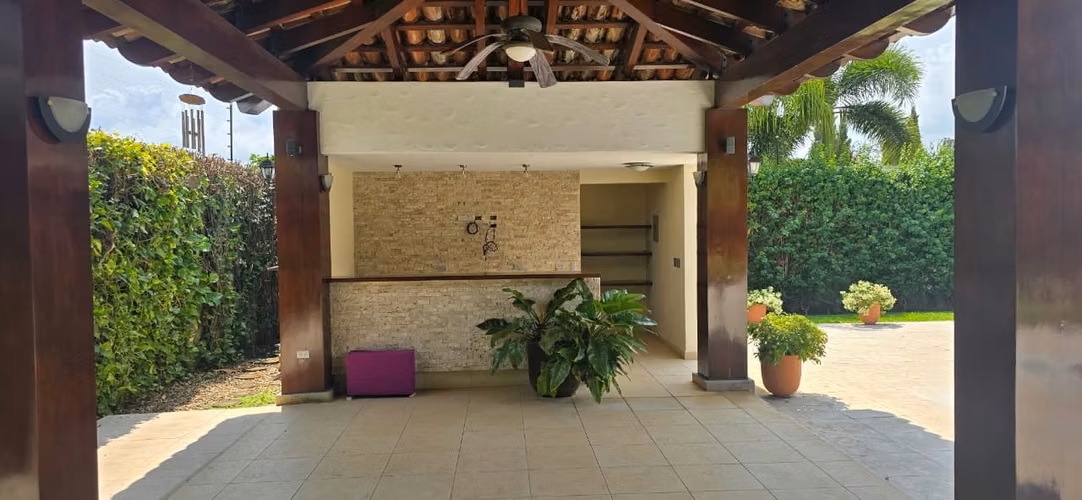 Casa en venta o alquiler en Santo Domingo