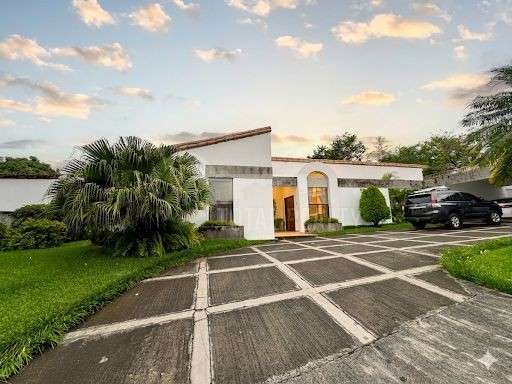 Casa en venta en Santo Domingo - Imagen 1
