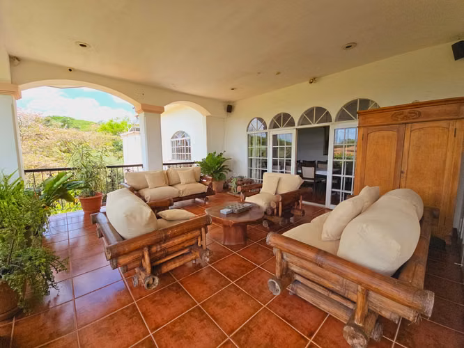 Casa en venta en Villa Fontana Sur