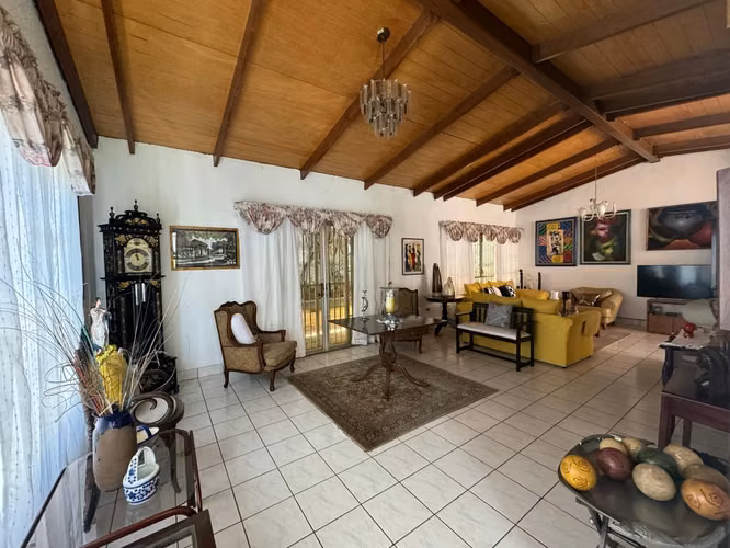Casa en venta en Los Robles