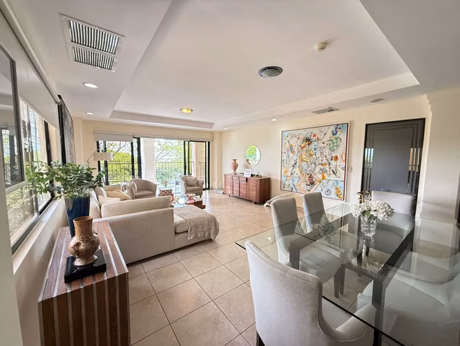 Apartamento en venta en Villa Fontana