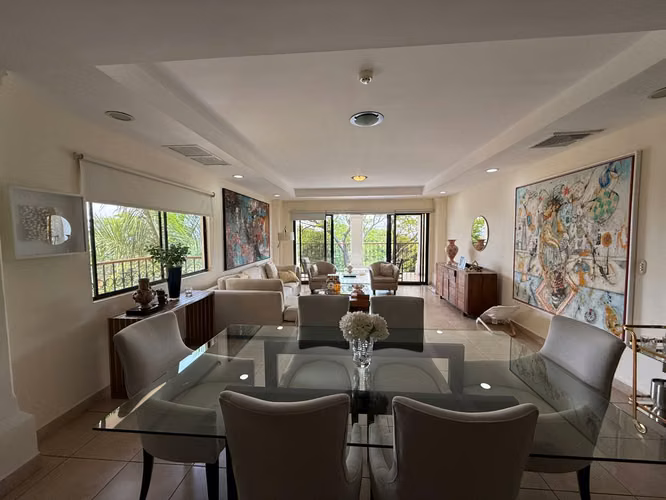 Apartamento en venta en Villa Fontana