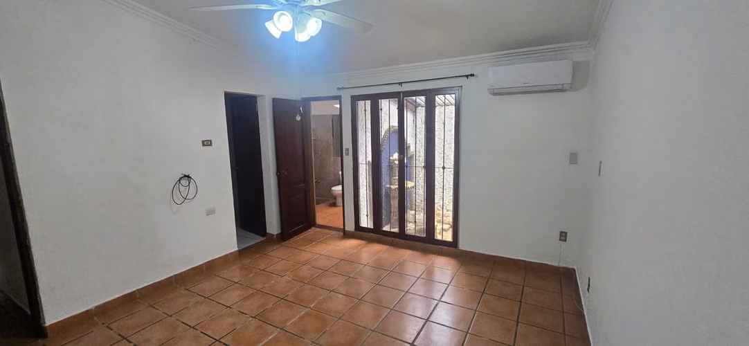 Casa en venta en Las Colinas