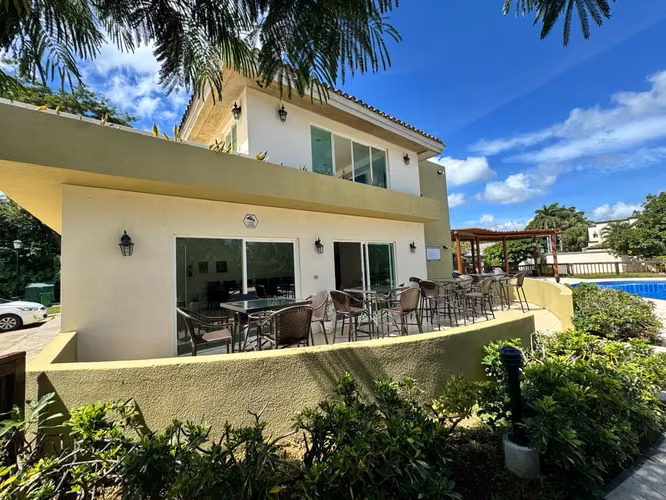 Excelente Casa en alquiler en Las Colinas, Managua