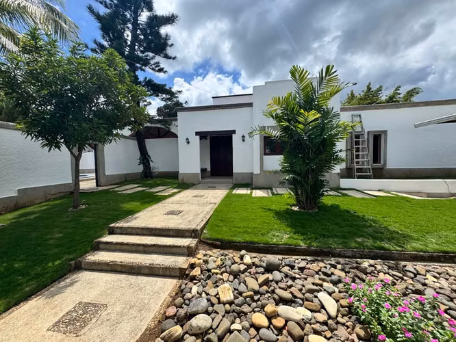 Casa en venta y alquiler en Santo Domingo