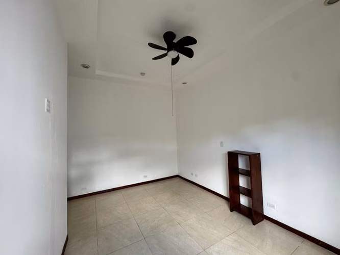 Casa en venta y alquiler en Santo Domingo