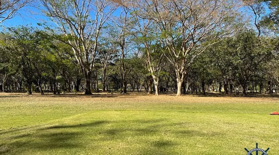 Terreno en venta en Tola