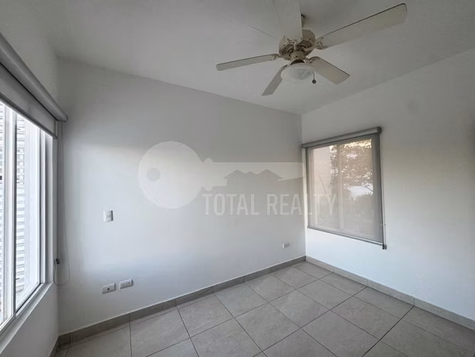 Atractiva Casa en venta en Santo Domingo, Managua
