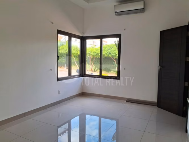 Atractiva Casa en venta o alquiler en Santo Domingo, Managua