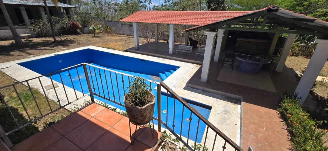 Se vende hermosa quinta en Comarca Cuajachillo, Carretera Vieja a León