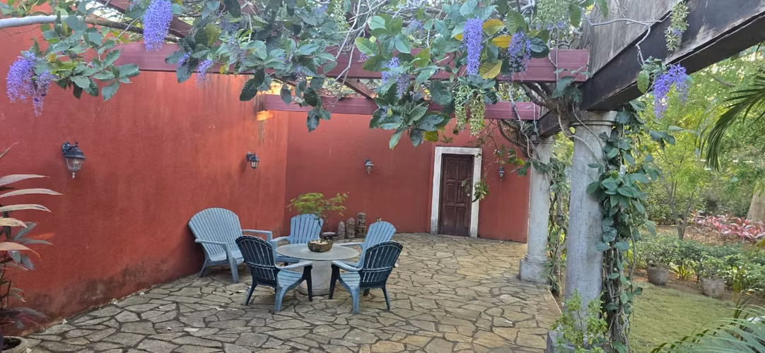 Venta de casa de 2 plantas en Carretera Sur