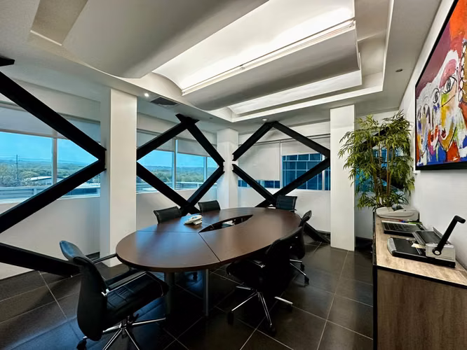AM-Moderno edificio en venta ubicado en una de las zonas mas exclusivas de Managua