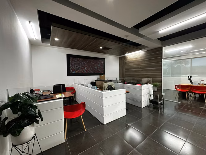 AM-Moderno edificio en venta ubicado en una de las zonas mas exclusivas de Managua