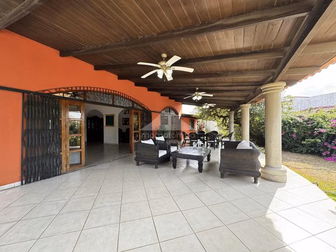 Casa en Venta Las Colinas, Managua