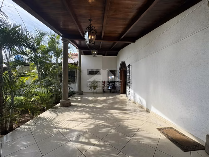 Casa en Venta Las Colinas, Managua