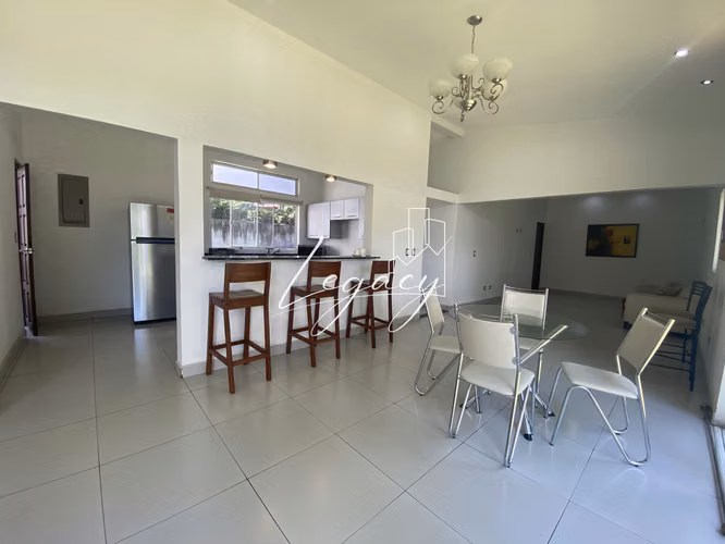 AG-Venta de casa moderna en Las Colinas