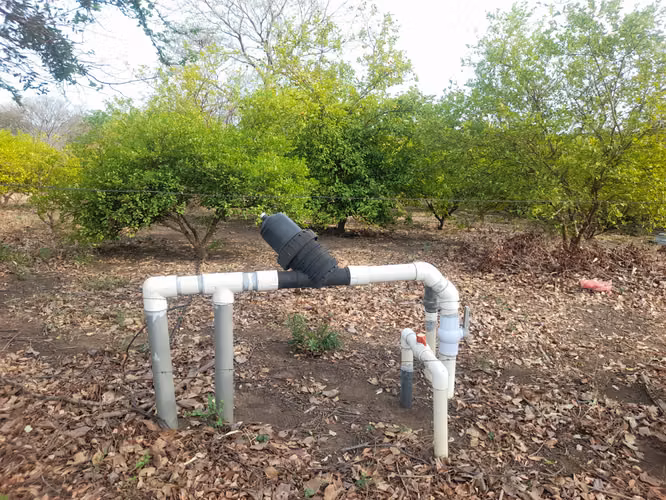 SE VENDE FINCA DE 32 MANZANAS DISEÑADA PARA GANADERÍA. - Imagen 12