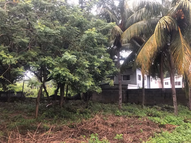 Se vende terreno en Las Colinas de 1102 V² - Imagen 12