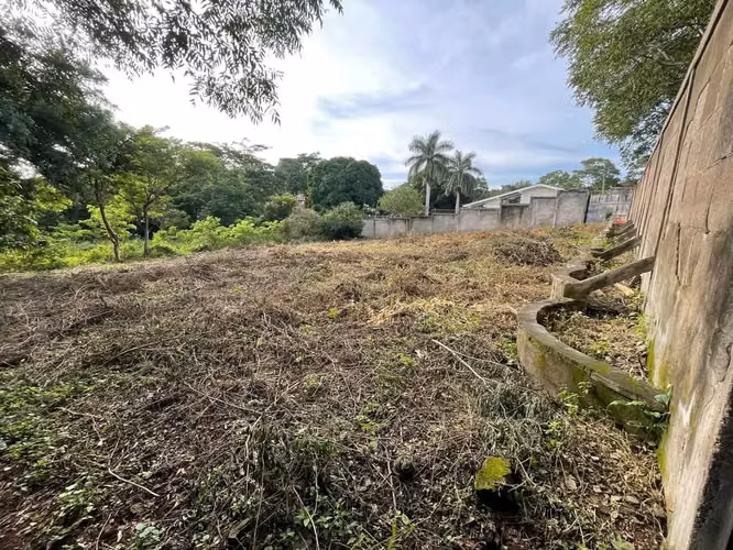 AB-Vendo terreno en Serranías
