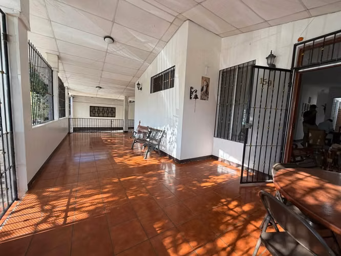  Amplia y Funcional Casa en Venta en lomas del Valle FP - Imagen 4